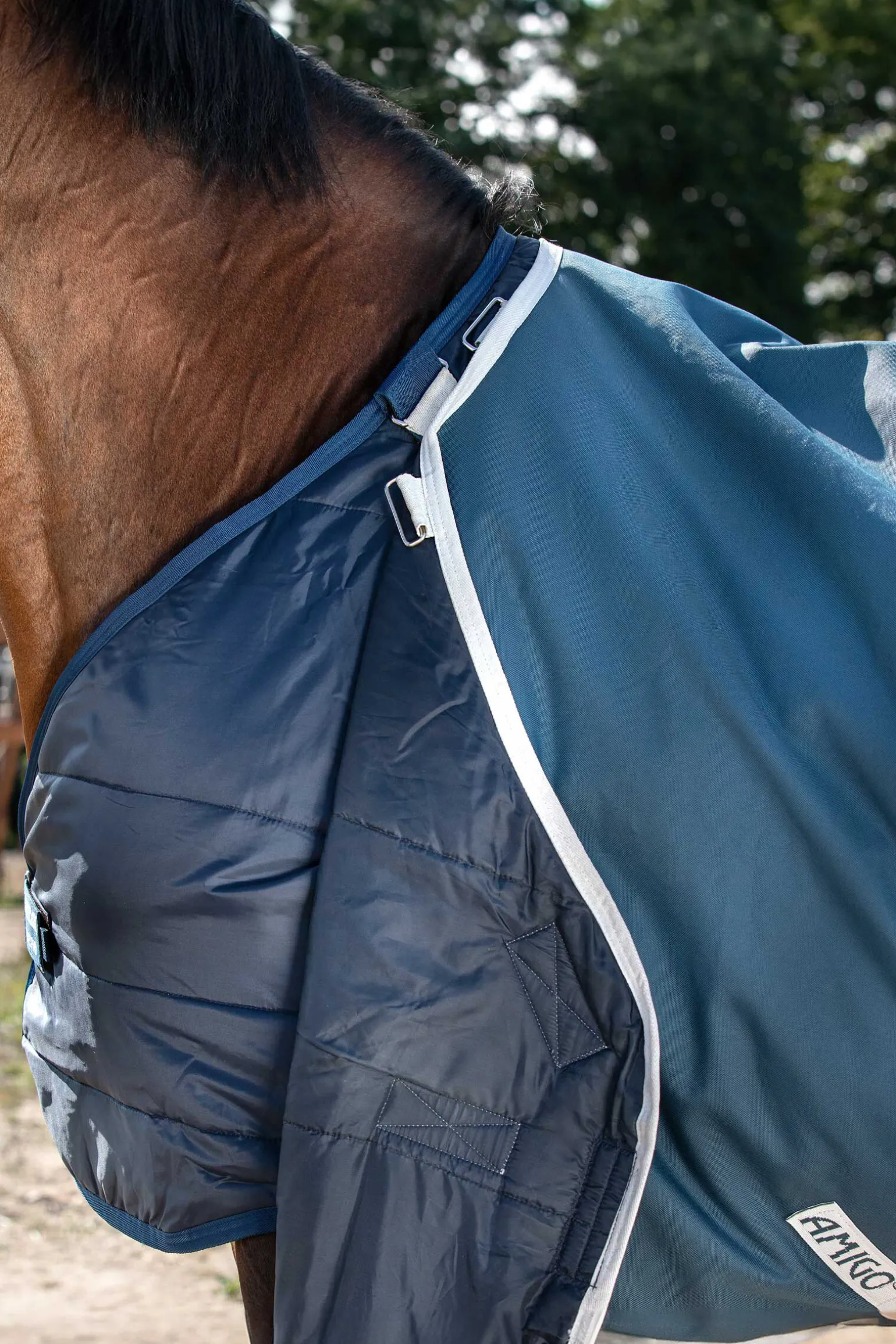 Horseware Amigo AmEco 12 Plus utedekken med avtakbar nakkedel, 100g